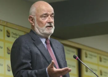 Deputeti serb: Loja e Vuçiqit me barrikadat shkoi në favor të Kurtit