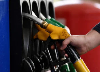 Bie çmimi i naftës në tregjet globale