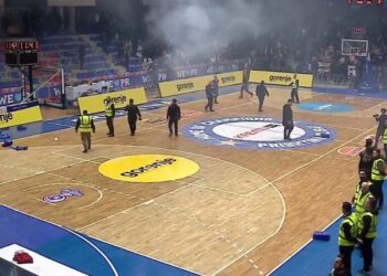 Tifozët e dhunshëm