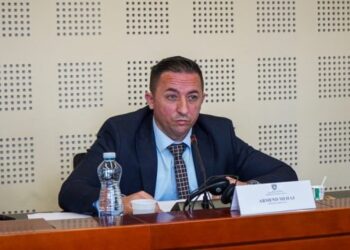 Mehaj raporton në Komisionin për Çështje të Sigurisë dhe Mbrojtjes