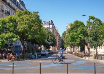 Disa të plagosur nga të shtënat në qendër të Parisit