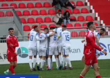 Teuta mposht Partizanin