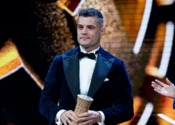 “Ti je kapiteni dhe lideri ynë”, Granit Xhaka futbollisti i vitit në Zvicër
