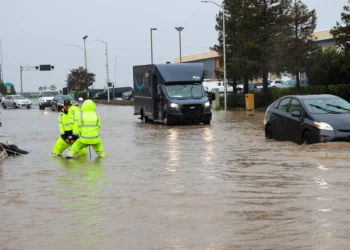 Fenomeni i rrallë i motit godet Kaliforninë