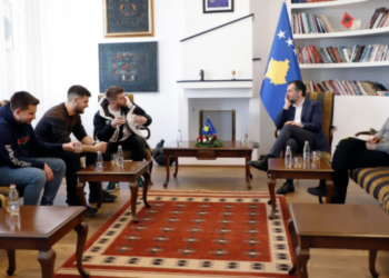 Ministri Çeku përgëzon Bad News Eagles