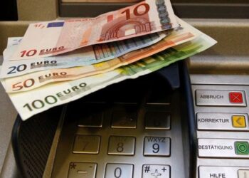 Ulje apo rritje pagash? Reagime të shumta pas ekzekutimit të rrogave me ligjin e ri