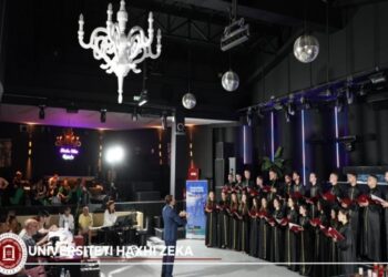 Kori i Universitetit ‘Haxhi Zeka’ merr çmimin e dytë në festivalin grek