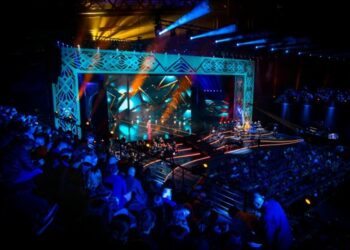 Sonte nata finale e Festivalit të Këngës në RTK, 10 këngë synojnë trofeun