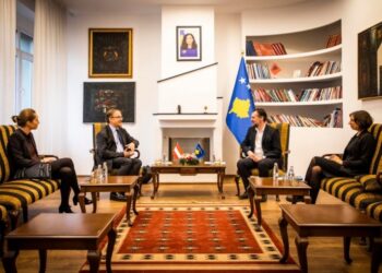 Çeku mirëpret ambasadorin e Austrisë, diskutojnë për shkëmbime kulturore