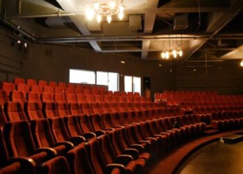 Ministri i Kulturës tregon se kanë përfunduar punimet renovuese në amfiteatrin e Pallatit të Rinisë