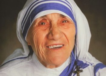 Sot hapet ekspozita “Fryma e Dashurisë” për nder të Nënës Terezë